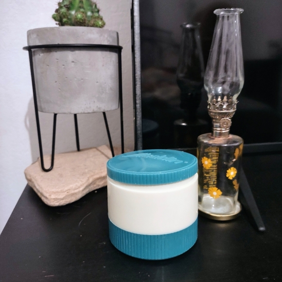 Vintage Turquoise & White 6oz Aladdin Thermos - Picture 3 of 11